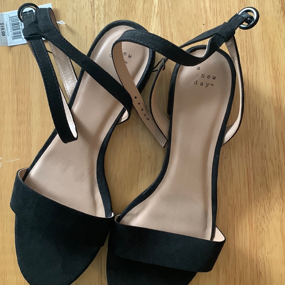 Black dress sandal